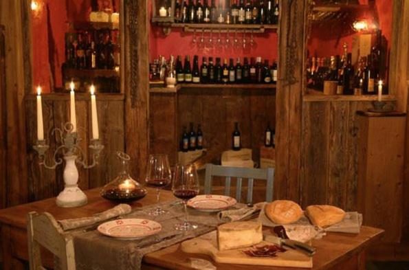 Hotel Letterario Locanda Collomb La Thuile Zewnętrze zdjęcie