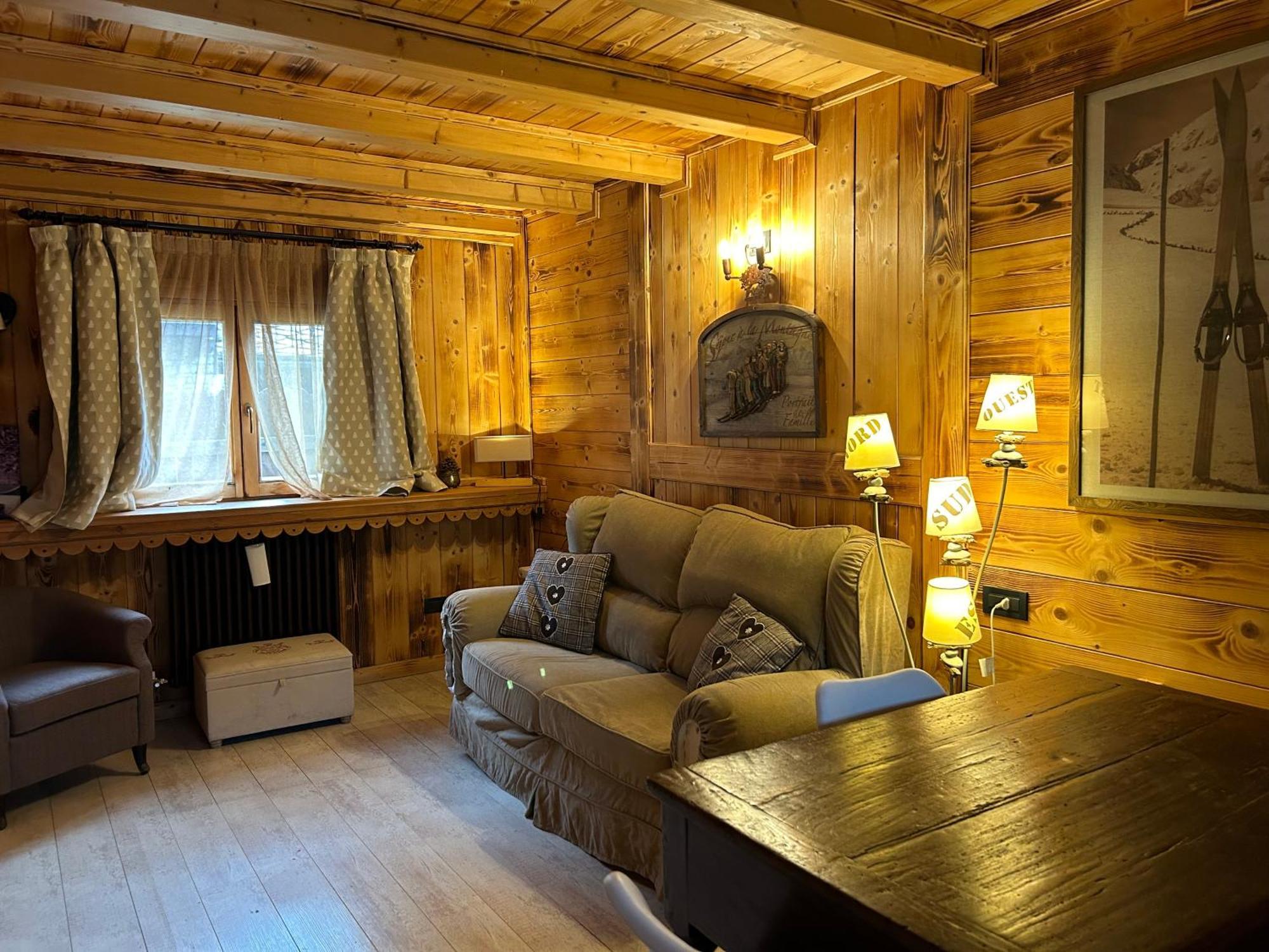 Hotel Letterario Locanda Collomb La Thuile Zewnętrze zdjęcie